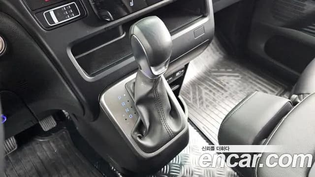 2023 Hyundai Staria 4WD Tourer 9-Seater Sold VIN KMHYA811DPU128189 – front exterior 2023 Hyundai Staria 4WD Tourer 9-Seater Sold VIN KMHYA811DPU128189 – front exterior