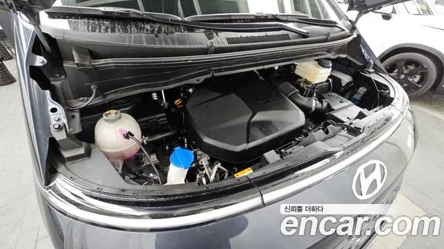 2023 Hyundai Staria 4WD Tourer 9-Seater Sold VIN KMHYA811DPU128189 – interior seats 2023 Hyundai Staria 4WD Tourer 9-Seater Sold VIN KMHYA811DPU128189 – interior seats