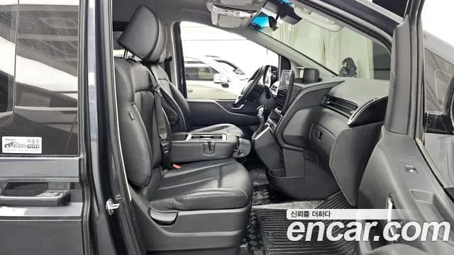2023 Hyundai Staria 4WD Tourer 9-Seater Sold VIN KMHYA811DPU128189 – photo 13 2023 Hyundai Staria 4WD Tourer 9-Seater Sold VIN KMHYA811DPU128189 – photo 13