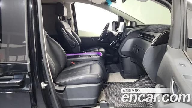 2023 Hyundai Staria Lounge 9-Seater Sold VIN KMHYB811BPU081281 – photo 28 2023 Hyundai Staria Lounge 9-Seater Sold VIN KMHYB811BPU081281 – photo 28