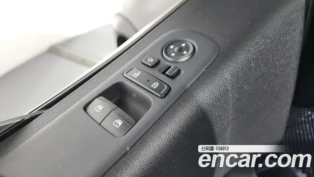 2023 Hyundai Staria Lounge 9-Seater Sold VIN KMHYB811BPU081281 – photo 31 2023 Hyundai Staria Lounge 9-Seater Sold VIN KMHYB811BPU081281 – photo 31
