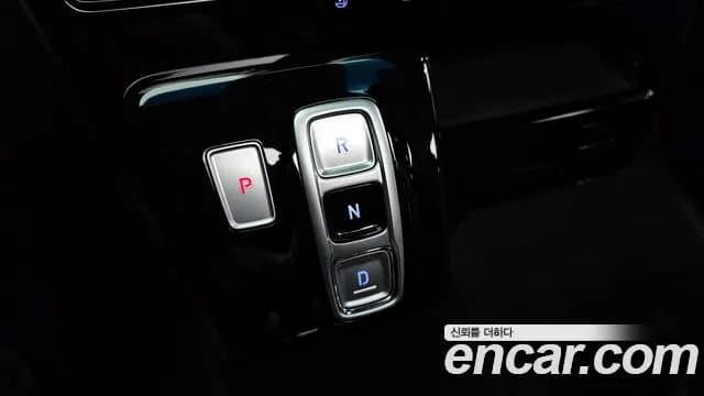 2024 Hyundai Staria 4WD Lounge 9-Seater Sold VIN KMHYB811DRU167431 – side profile 2024 Hyundai Staria 4WD Lounge 9-Seater Sold VIN KMHYB811DRU167431 – side profile