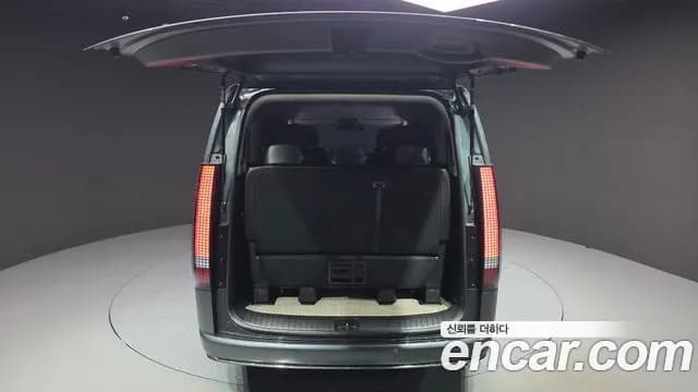 2023 Hyundai Staria L3.5 Lounge 9-Seater Sold VIN KMHYB813BPU076227 – interior seats 2023 Hyundai Staria L3.5 Lounge 9-Seater Sold VIN KMHYB813BPU076227 – interior seats