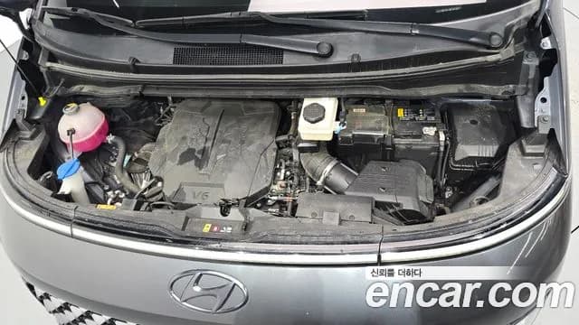 2023 Hyundai Staria L3.5 Lounge 9-Seater Sold VIN KMHYB813BPU076227 – front exterior 2023 Hyundai Staria L3.5 Lounge 9-Seater Sold VIN KMHYB813BPU076227 – front exterior
