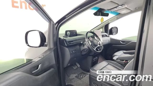 2022 Hyundai Staria 4WD Lounge 7-Seater Sold VIN KMHYD811DNU021951 – rear exterior 2022 Hyundai Staria 4WD Lounge 7-Seater Sold VIN KMHYD811DNU021951 – rear exterior