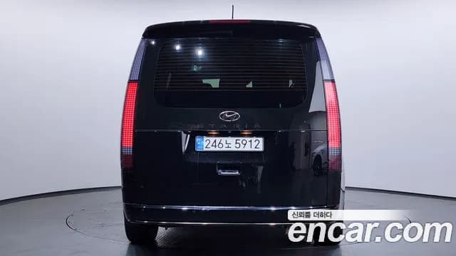 2022 Hyundai Staria 4WD Lounge 7-Seater Sold VIN KMHYD811DNU021951 – interior seats 2022 Hyundai Staria 4WD Lounge 7-Seater Sold VIN KMHYD811DNU021951 – interior seats