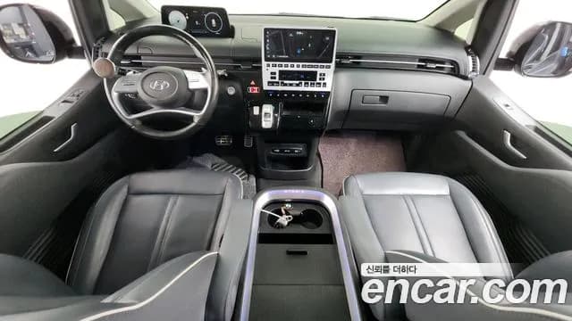 2022 Hyundai Staria 4WD Lounge 7-Seater Sold VIN KMHYD811DNU021951 – trunk area 2022 Hyundai Staria 4WD Lounge 7-Seater Sold VIN KMHYD811DNU021951 – trunk area