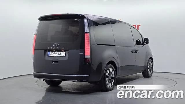 2023 Hyundai Staria 4WD Lounge 7-Seater Sold VIN KMHYD811DPU077168 – side profile 2023 Hyundai Staria 4WD Lounge 7-Seater Sold VIN KMHYD811DPU077168 – side profile