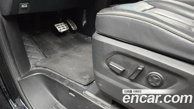 2023 Hyundai Staria 4WD Lounge 7-Seater Sold VIN KMHYD811DPU101586 – photo 19 2023 Hyundai Staria 4WD Lounge 7-Seater Sold VIN KMHYD811DPU101586 – photo 19