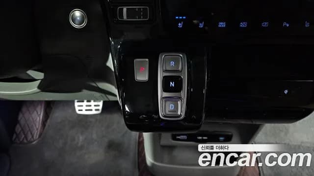 2025 Hyundai Staria 4WD Lounge 7-Seater Sold VIN KMHYD811DSU206876 – engine bay 2025 Hyundai Staria 4WD Lounge 7-Seater Sold VIN KMHYD811DSU206876 – engine bay