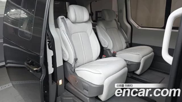 2025 Hyundai Staria HEV 1.6 Lounge 7-Seater Sold VIN KMHYD81ABSU000178 – side profile 2025 Hyundai Staria HEV 1.6 Lounge 7-Seater Sold VIN KMHYD81ABSU000178 – side profile
