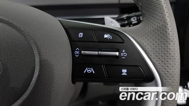 2025 Hyundai Staria HEV 1.6 Lounge 7-Seater Sold VIN KMHYD81ABSU001753 – photo 13 2025 Hyundai Staria HEV 1.6 Lounge 7-Seater Sold VIN KMHYD81ABSU001753 – photo 13