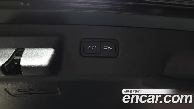 2025 Hyundai Staria HEV 1.6 Lounge 7-Seater Sold VIN KMHYD81ABSU006992 – front exterior 2025 Hyundai Staria HEV 1.6 Lounge 7-Seater Sold VIN KMHYD81ABSU006992 – front exterior