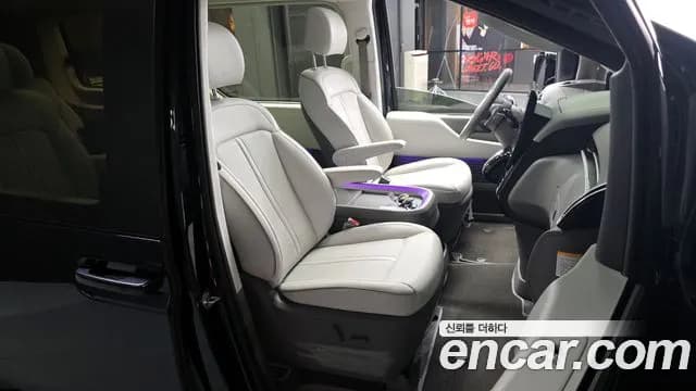 2025 Hyundai Staria HEV 1.6 Lounge 7-Seater Sold VIN KMHYD81ABSU008042 – dashboard 2025 Hyundai Staria HEV 1.6 Lounge 7-Seater Sold VIN KMHYD81ABSU008042 – dashboard