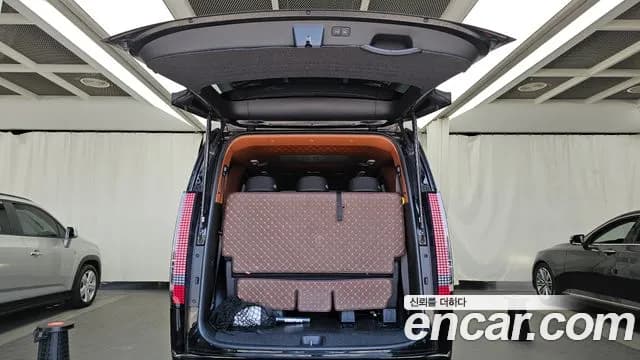 2025 Hyundai Staria L3.5 Lounge 9-Seater Sold VIN KMHYE813BSU235156 – front exterior 2025 Hyundai Staria L3.5 Lounge 9-Seater Sold VIN KMHYE813BSU235156 – front exterior