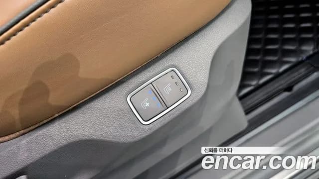 2022 Hyundai Staria 4WD Lounge 9-Seater Sold VIN KMHYF811DNU006504 – interior seats 2022 Hyundai Staria 4WD Lounge 9-Seater Sold VIN KMHYF811DNU006504 – interior seats