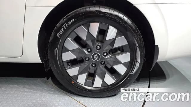 2022 Hyundai Staria 4WD Lounge 9-Seater Sold VIN KMHYF811DNU041982 – engine bay 2022 Hyundai Staria 4WD Lounge 9-Seater Sold VIN KMHYF811DNU041982 – engine bay