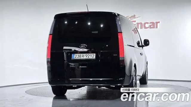 2022 Hyundai Staria 4WD Lounge 9-Seater Sold VIN KMHYF811DNU057333 – rear exterior 2022 Hyundai Staria 4WD Lounge 9-Seater Sold VIN KMHYF811DNU057333 – rear exterior