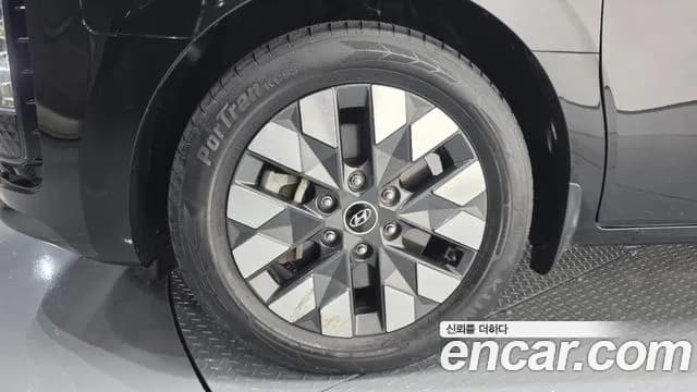 2022 Hyundai Staria 4WD Lounge 9-Seater Sold VIN KMHYF811DNU057333 – side profile 2022 Hyundai Staria 4WD Lounge 9-Seater Sold VIN KMHYF811DNU057333 – side profile