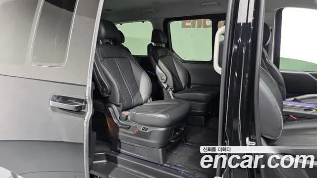 2022 Hyundai Staria 4WD Lounge 9-Seater Sold VIN KMHYF811DNU057333 – interior seats 2022 Hyundai Staria 4WD Lounge 9-Seater Sold VIN KMHYF811DNU057333 – interior seats