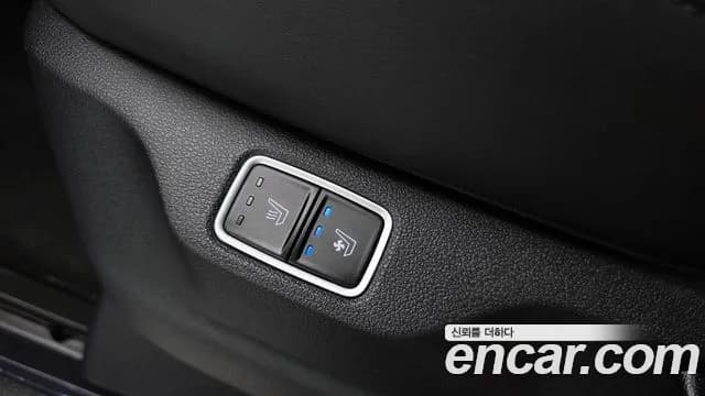 2022 Hyundai Staria 4WD Lounge 9-Seater Sold VIN KMHYF811DNU057333 – photo 13 2022 Hyundai Staria 4WD Lounge 9-Seater Sold VIN KMHYF811DNU057333 – photo 13