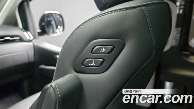2023 Hyundai Staria 4WD Lounge 9-Seater Sold VIN KMHYF811DPU096943 – photo 23 2023 Hyundai Staria 4WD Lounge 9-Seater Sold VIN KMHYF811DPU096943 – photo 23