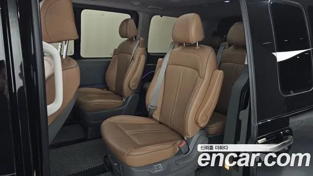 2022 Hyundai Staria L3.5 Lounge 9-Seater Sold VIN KMHYF813BNU021164 – interior seats 2022 Hyundai Staria L3.5 Lounge 9-Seater Sold VIN KMHYF813BNU021164 – interior seats