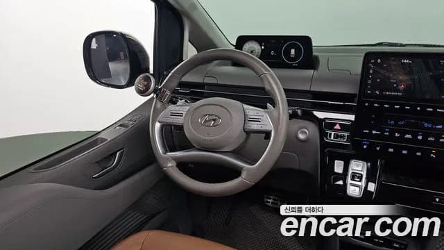 2022 Hyundai Staria L3.5 Lounge 9-Seater Sold VIN KMHYF813BNU021164 – exterior detail 2022 Hyundai Staria L3.5 Lounge 9-Seater Sold VIN KMHYF813BNU021164 – exterior detail