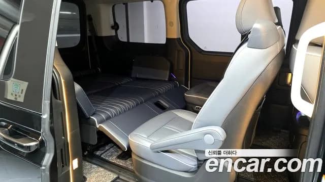 2023 Hyundai Staria L3.5 Lounge 9-Seater Sold VIN KMHYF813BPU096060 – exterior detail 2023 Hyundai Staria L3.5 Lounge 9-Seater Sold VIN KMHYF813BPU096060 – exterior detail
