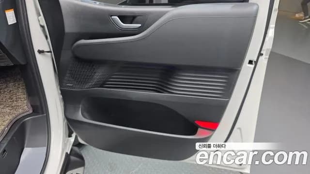 2025 Hyundai Staria HEV 1.6 Lounge 9-Seater Sold VIN KMHYF81ABSU002348 – undercarriage 2025 Hyundai Staria HEV 1.6 Lounge 9-Seater Sold VIN KMHYF81ABSU002348 – undercarriage
