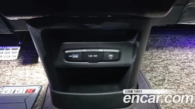 2025 Hyundai Staria HEV 1.6 Lounge 9-Seater Sold VIN KMHYF81ABSU002348 – trunk area 2025 Hyundai Staria HEV 1.6 Lounge 9-Seater Sold VIN KMHYF81ABSU002348 – trunk area