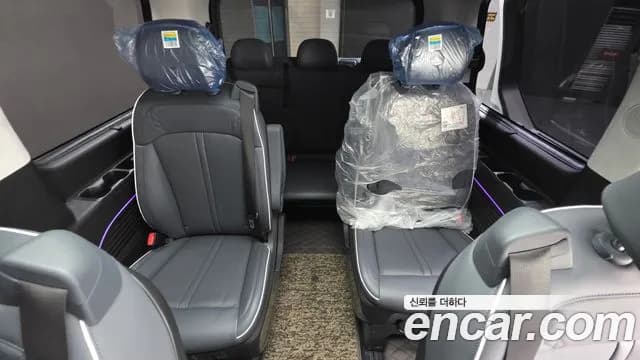 2025 Hyundai Staria HEV 1.6 Lounge 9-Seater Sold VIN KMHYF81ABSU002348 – photo 11 2025 Hyundai Staria HEV 1.6 Lounge 9-Seater Sold VIN KMHYF81ABSU002348 – photo 11