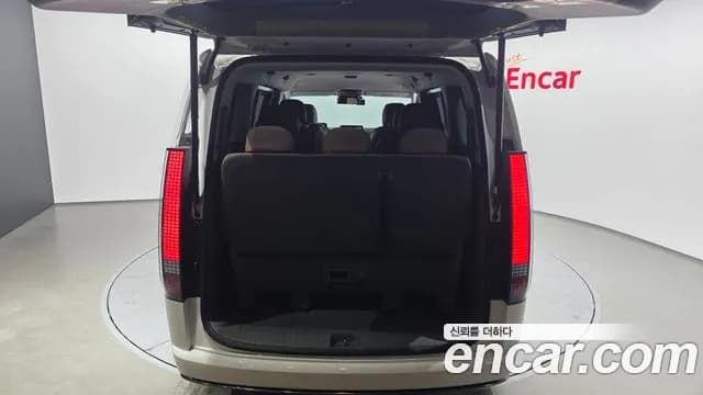 2025 Hyundai Staria HEV 1.6 Lounge 9-Seater Sold VIN KMHYF81ABSU003079 – photo 14 2025 Hyundai Staria HEV 1.6 Lounge 9-Seater Sold VIN KMHYF81ABSU003079 – photo 14