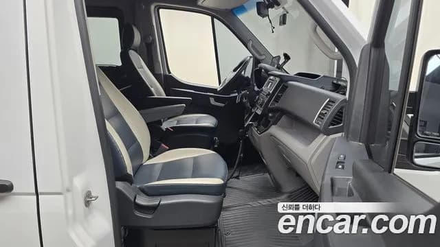 2021 Hyundai Solati 15-seater Sold VIN KMJUG17RPMC004197 – undercarriage 2021 Hyundai Solati 15-seater Sold VIN KMJUG17RPMC004197 – undercarriage