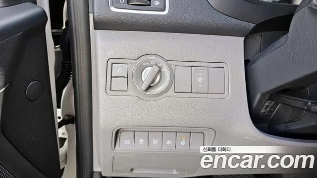 2024 Hyundai Solati 15-seater Sold VIN KMJUG17RPRC006803 – front exterior 2024 Hyundai Solati 15-seater Sold VIN KMJUG17RPRC006803 – front exterior