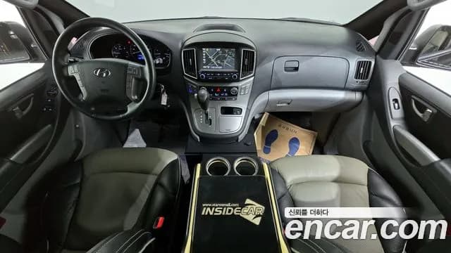 2017 Hyundai Grand Starex 11-Seater Wagon Sold VIN KMJWA37KBHU890084 – exterior detail 2017 Hyundai Grand Starex 11-Seater Wagon Sold VIN KMJWA37KBHU890084 – exterior detail