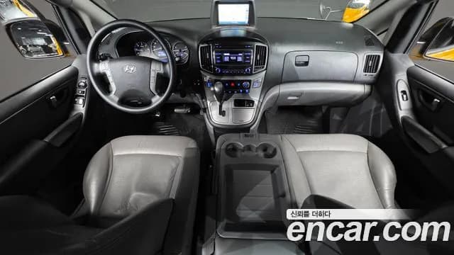 2017 Hyundai Grand Starex Guard car of children Sold VIN KMJWA37KBHU895215 – side profile 2017 Hyundai Grand Starex Guard car of children Sold VIN KMJWA37KBHU895215 – side profile