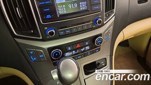 2017 Hyundai Grand Starex Limousine Sold VIN KMJWA37KBHU896271 – photo 14 2017 Hyundai Grand Starex Limousine Sold VIN KMJWA37KBHU896271 – photo 14