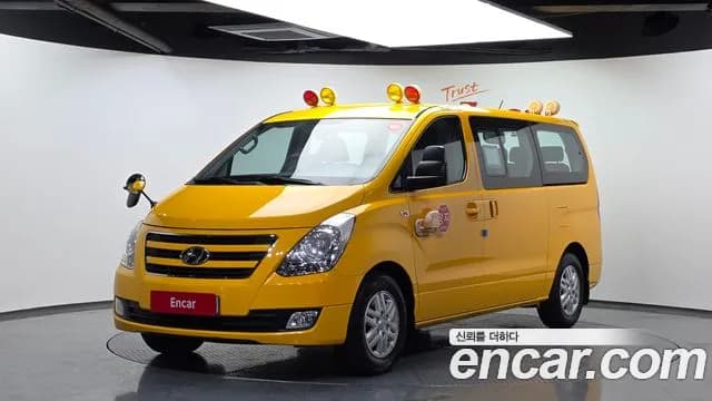 2017 Hyundai Grand Starex Guard car of children Sold VIN KMJWA37KBHU900552 – side profile 2017 Hyundai Grand Starex Guard car of children Sold VIN KMJWA37KBHU900552 – side profile