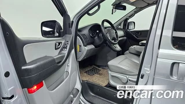 2017 Hyundai Grand Starex 12-Seater Wagon Sold VIN KMJWA37KBHU914919 – photo 13 2017 Hyundai Grand Starex 12-Seater Wagon Sold VIN KMJWA37KBHU914919 – photo 13