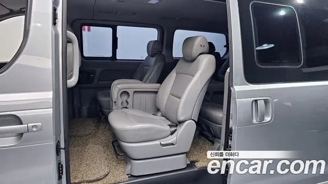 2017 Hyundai Grand Starex 12-Seater Wagon Sold VIN KMJWA37KBHU914919 – photo 20 2017 Hyundai Grand Starex 12-Seater Wagon Sold VIN KMJWA37KBHU914919 – photo 20