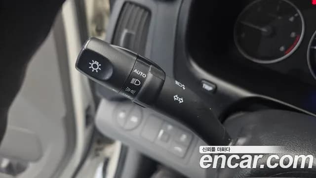 2017 Hyundai Grand Starex 12-Seater Wagon Sold VIN KMJWA37KBHU916827 – photo 18 2017 Hyundai Grand Starex 12-Seater Wagon Sold VIN KMJWA37KBHU916827 – photo 18