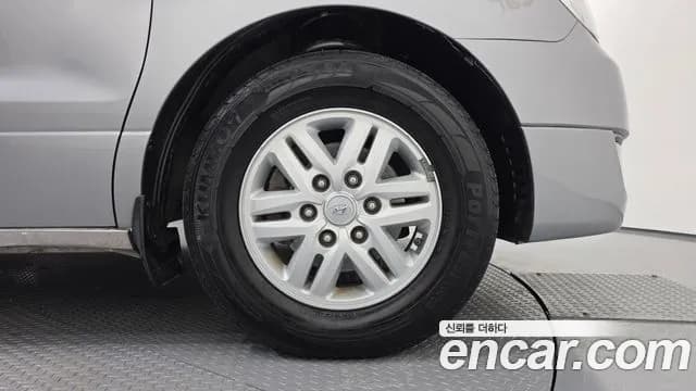 2017 Hyundai Grand Starex 11-Seater Wagon Sold VIN KMJWA37KBHU917417 – front exterior 2017 Hyundai Grand Starex 11-Seater Wagon Sold VIN KMJWA37KBHU917417 – front exterior