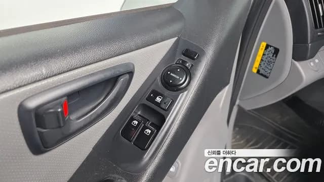 2017 Hyundai Grand Starex 11-Seater Wagon Sold VIN KMJWA37KBHU917417 – engine bay 2017 Hyundai Grand Starex 11-Seater Wagon Sold VIN KMJWA37KBHU917417 – engine bay