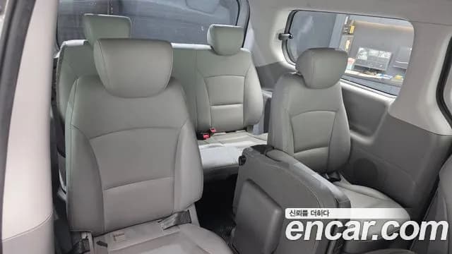 2017 Hyundai Grand Starex 11-Seater Wagon Sold VIN KMJWA37KBHU917417 – photo 16 2017 Hyundai Grand Starex 11-Seater Wagon Sold VIN KMJWA37KBHU917417 – photo 16