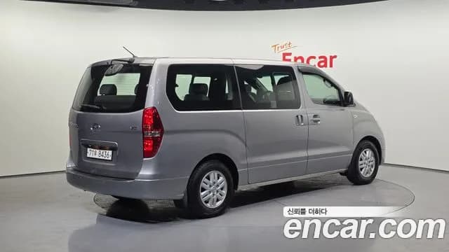 2017 Hyundai Grand Starex 11-Seater Wagon Sold VIN KMJWA37KBHU917417 – photo 17 2017 Hyundai Grand Starex 11-Seater Wagon Sold VIN KMJWA37KBHU917417 – photo 17