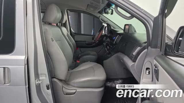 2017 Hyundai Grand Starex 11-Seater Wagon Sold VIN KMJWA37KBHU917417 – photo 19 2017 Hyundai Grand Starex 11-Seater Wagon Sold VIN KMJWA37KBHU917417 – photo 19