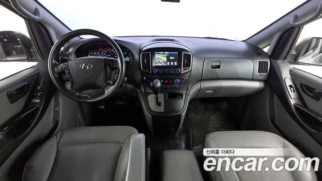 2017 Hyundai Grand Starex 11-Seater Wagon Sold VIN KMJWA37KBHU917770 – exterior detail 2017 Hyundai Grand Starex 11-Seater Wagon Sold VIN KMJWA37KBHU917770 – exterior detail
