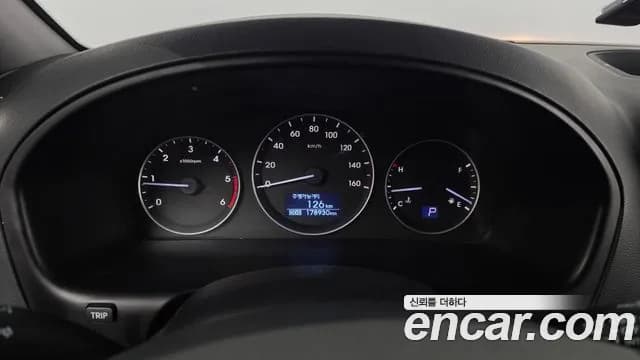 2017 Hyundai Grand Starex 12-Seater Wagon Sold VIN KMJWA37KBHU923455 – photo 31 2017 Hyundai Grand Starex 12-Seater Wagon Sold VIN KMJWA37KBHU923455 – photo 31