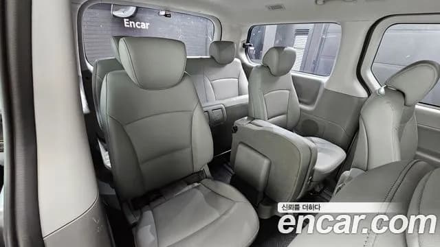 2017 Hyundai Grand Starex 12-Seater Wagon Sold VIN KMJWA37KBHU923949 – side profile 2017 Hyundai Grand Starex 12-Seater Wagon Sold VIN KMJWA37KBHU923949 – side profile